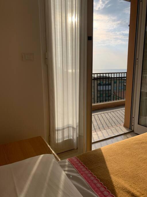 Vista Mare Con Ogni Comfort فاراتسي المظهر الخارجي الصورة