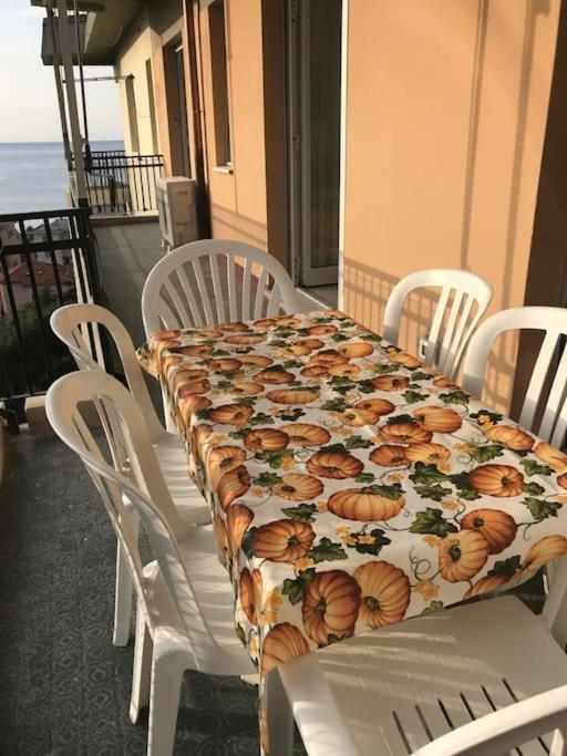Vista Mare Con Ogni Comfort فاراتسي المظهر الخارجي الصورة